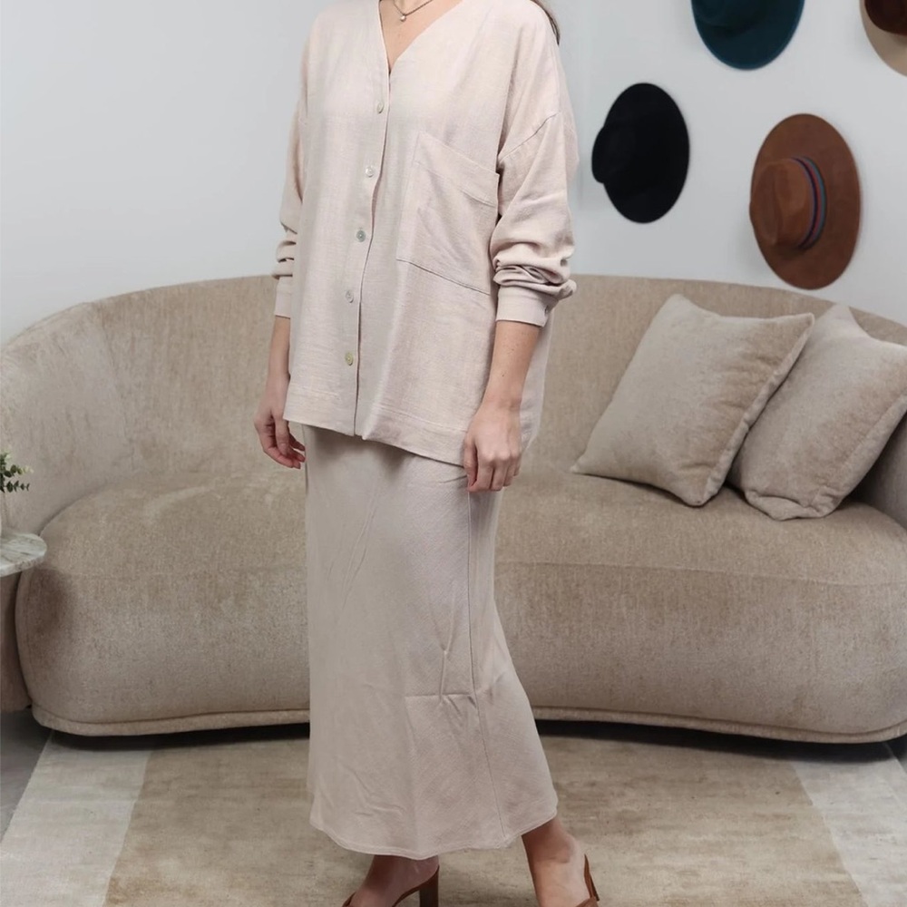HOUSE OF LANCRY Linen skirt and shirt set